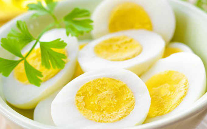 ăn trứng gà nhiều có tốt không ? Hướng dẫn cách ăn trứng gà đúng cách